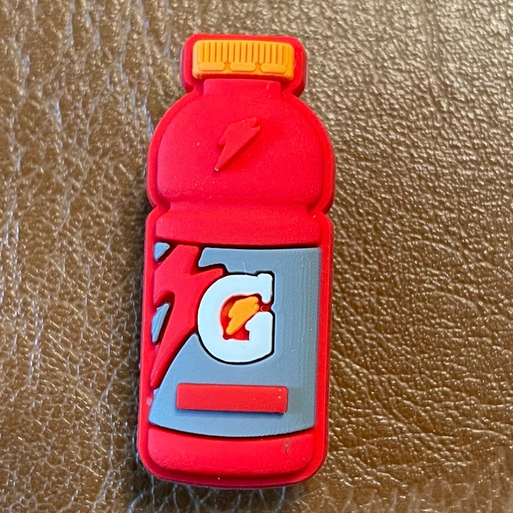 Red Gatorade Croc Charm - Picture 3 of 4